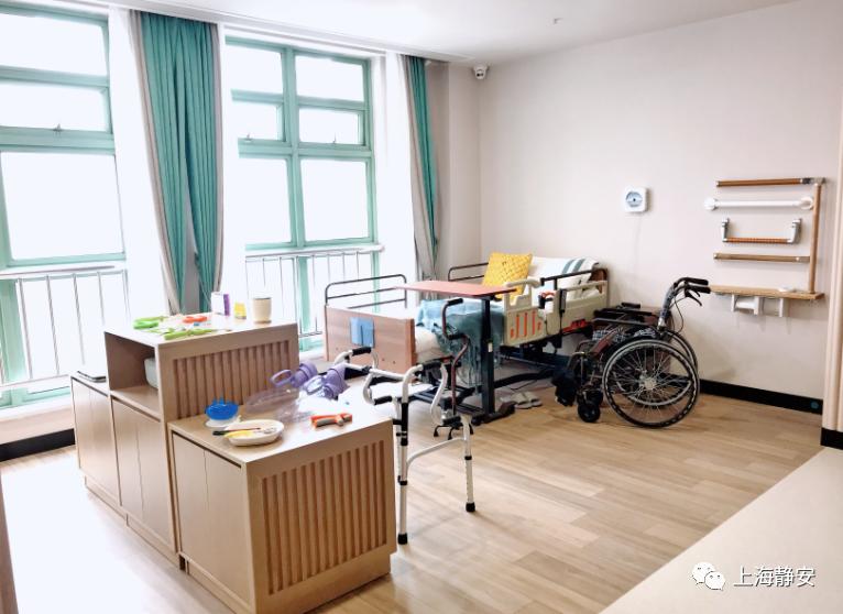 醫(yī)療、康復(fù)、生活照料……這些需求在家門口就能解決！靜安這里正打造“沒有圍墻的養(yǎng)老院”(圖10)