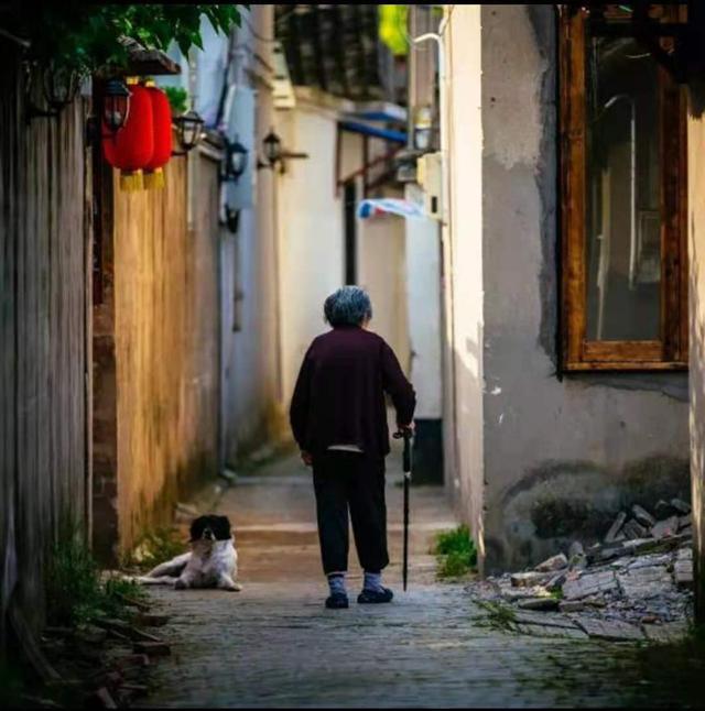 養(yǎng)老，是一場關乎經(jīng)濟實力和人性的博弈(圖1)